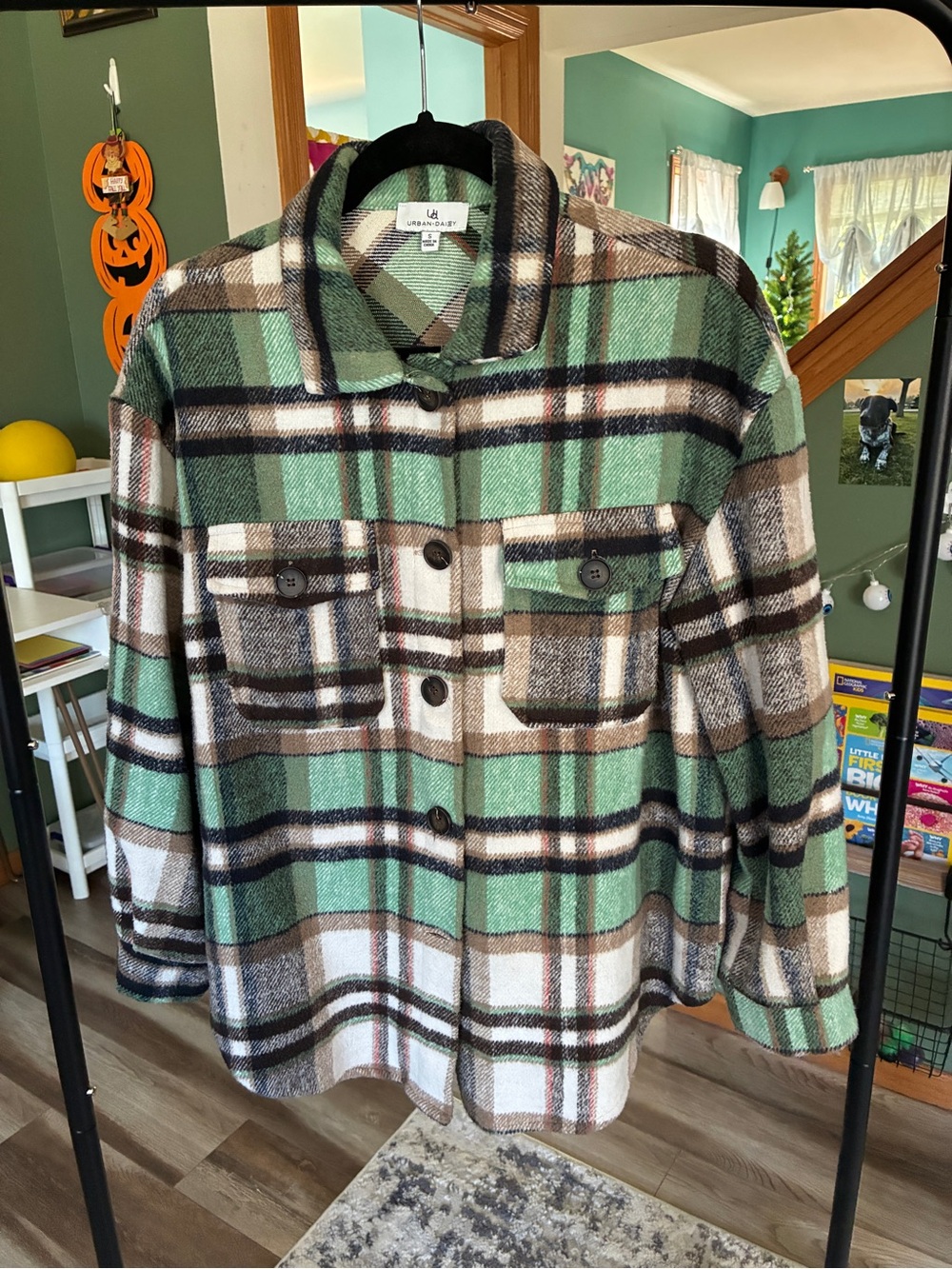 Urban Daizy Green Plaid Button-Front Shacket